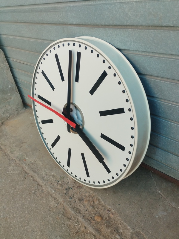 reloj colgar xl metal o82 prof 10-14 1u